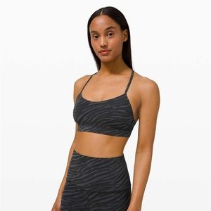 Lululemon Flow Y Bra Nulu - Le Tigre Camo Deep Coal Multi - Sz 4